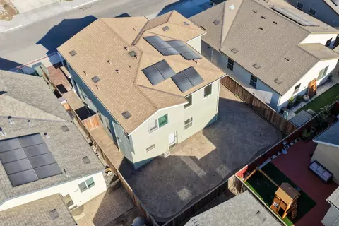 View/Area - 15 Pepper Tree Ct, Greenfield, CA 93927 photo 5 of 6