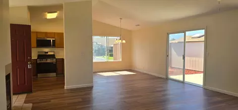 Living - 1013 Crestfield St, Soledad, CA 93960 photo 1 of 5