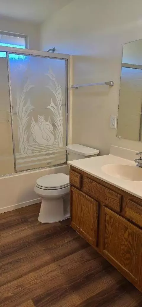 Bath - 1013 Crestfield St, Soledad, CA 93960 photo 1 of 2