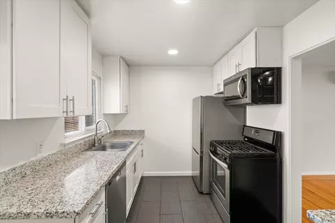 Kitchen - 220 Loreto St, Mountain View, CA 94041 photo 3 of 4