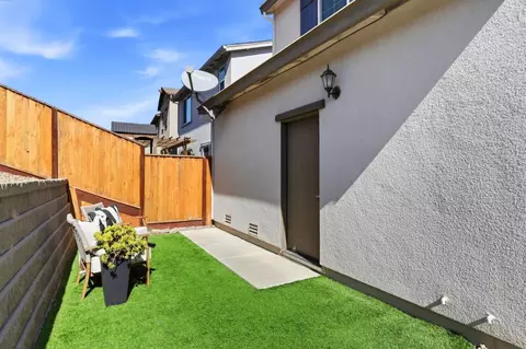Exterior - 1230 Qualteri Way, Gilroy, CA 95020 photo 4 of 6