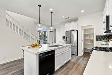Kitchen - 1230 Qualteri Way, Gilroy, CA 95020 photo 3 of 3