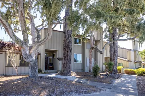 608 Sage Ct, Pacific Grove, CA 93950