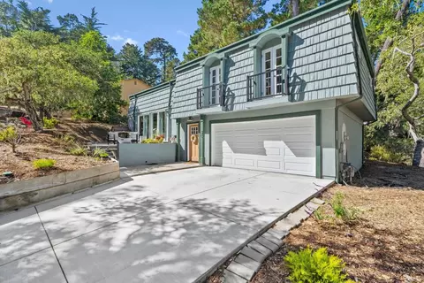 20 Crandall Rd, Monterey, CA 93940