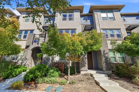561 San Pasqual Ter 4, Sunnyvale, CA 94085