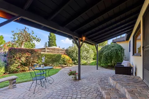 Exterior - 2405 Our Ln, Mountain View, CA 94040 photo 7 of 13