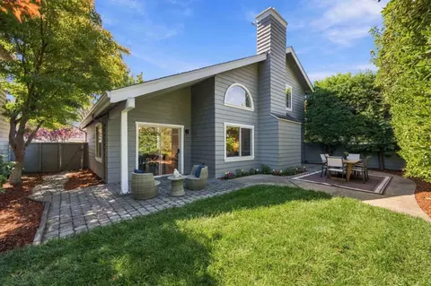 706 Newport Cir, Redwood City, CA 94065