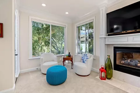 Living - 2130 Periwinkle Dr, Gilroy, CA 95020 photo 4 of 4