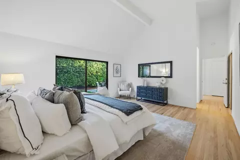 Bedroom - 1101 Doyle Pl, Mountain View, CA 94040 photo 1 of 3