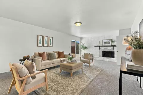 796 Lawrence Dr, Gilroy, CA 95020