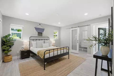 Bedroom - 982 Wright Ave 3, Mountain View, CA 94043 photo 5 of 9