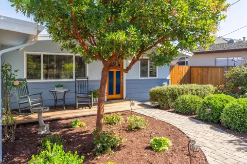 553 English Ave, Monterey, CA 93940