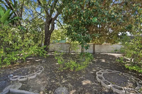 Exterior - 216 Bartlett, Sunnyvale, CA 94086 photo 4 of 9