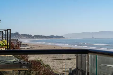 635 Beach Dr, Aptos, CA 95003
