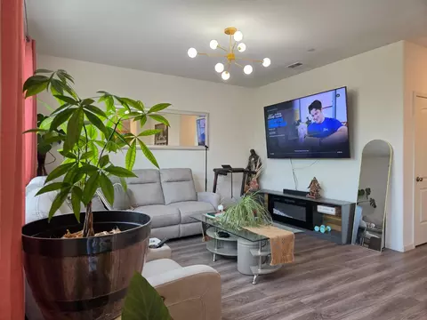 Living - 1455 Winzer Pl, Gilroy, CA 95020 photo 1 of 2