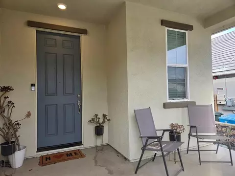 Exterior - 1455 Winzer Pl, Gilroy, CA 95020 photo 3 of 4