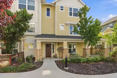 403 S Hummingbird Ln, San Mateo, CA 94402
