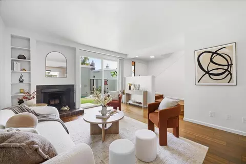 139 Ortega Ave, Mountain View, CA 94040