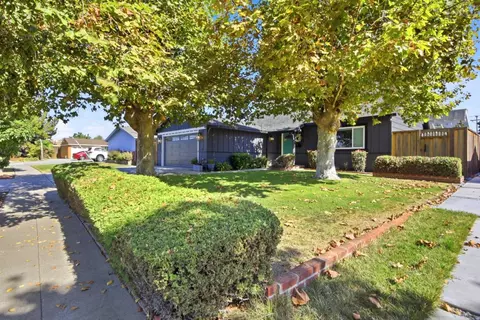 Exterior - 36364 Barnard St, Newark, CA 94560 photo 2 of 8