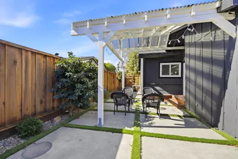 Exterior - 36364 Barnard St, Newark, CA 94560 photo 6 of 8