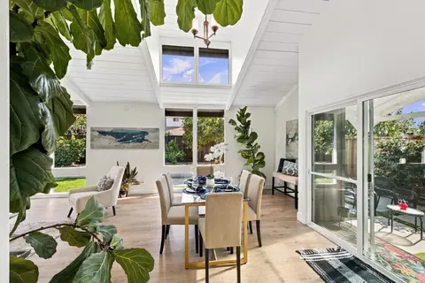 Dining - 36364 Barnard St, Newark, CA 94560 photo 1 of 3