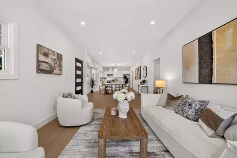 Entry Way - 1529 Pacific Ave, Alameda, CA 94501 photo 1 of 2
