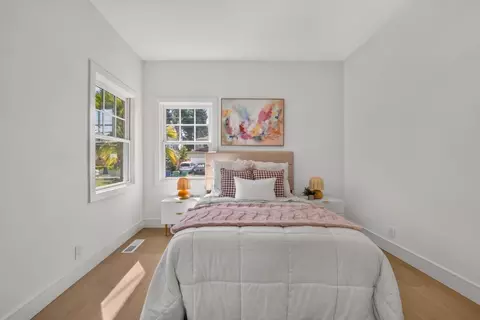 Bedroom - 1529 Pacific Ave, Alameda, CA 94501 photo 5 of 9