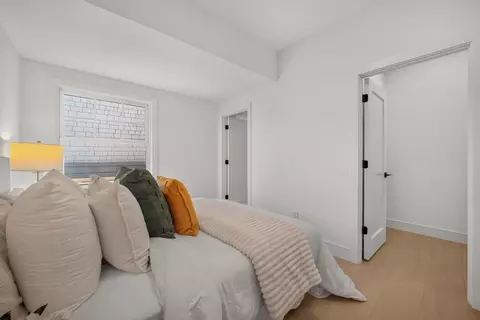 Bedroom - 1529 Pacific Ave, Alameda, CA 94501 photo 2 of 9