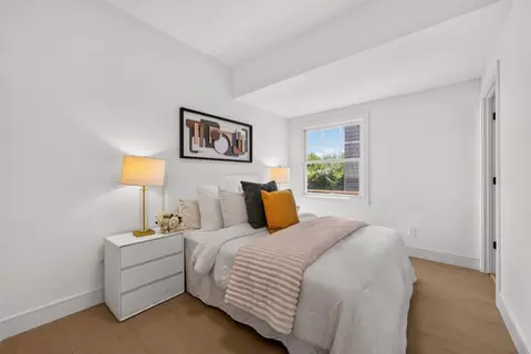 Bedroom - 1529 Pacific Ave, Alameda, CA 94501 photo 1 of 9