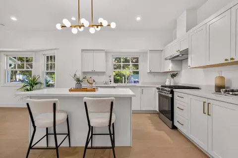 Kitchen - 1529 Pacific Ave, Alameda, CA 94501 photo 2 of 4