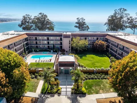 View/Area - 850 Park Ave 15c, Capitola, CA 95010 photo 2 of 9