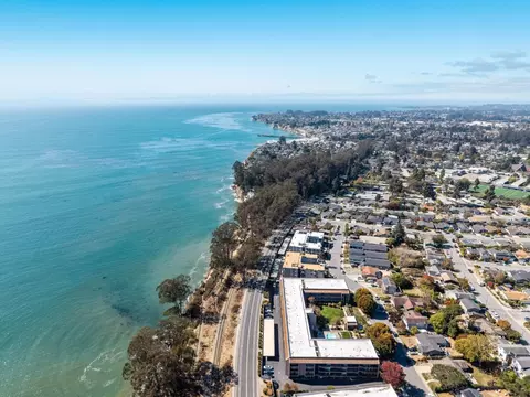 View/Area - 850 Park Ave 15c, Capitola, CA 95010 photo 5 of 9