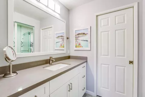 Bath - 850 Park Ave 15c, Capitola, CA 95010 photo 1 of 6
