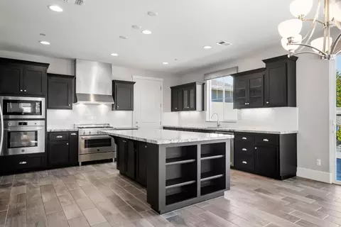 Kitchen - 18551 Mcclellan Cir, East Garrison, CA 93933 photo 2 of 5