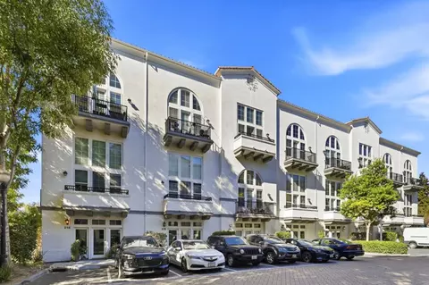 20 Ryland Park Dr 207, San Jose, CA 95110