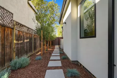Exterior - 10560 Johnson Ave, Cupertino, CA 95014 photo 11 of 13