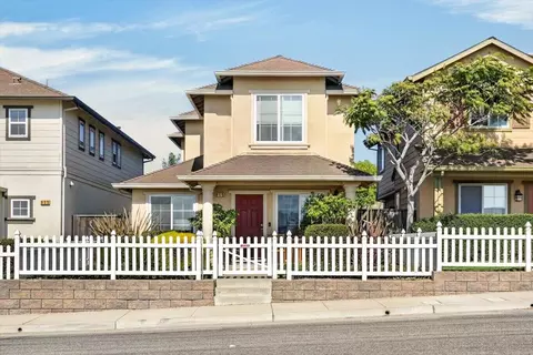 815 Rogge Rd, Salinas, CA 93906