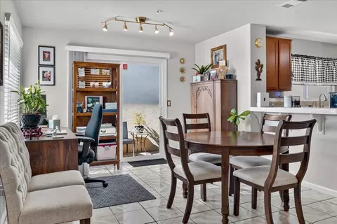 Dining - 815 Rogge Rd, Salinas, CA 93906 photo 1 of 2