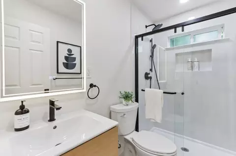 Bath - 4259 Silver St, Pleasanton, CA 94566 photo 2 of 3