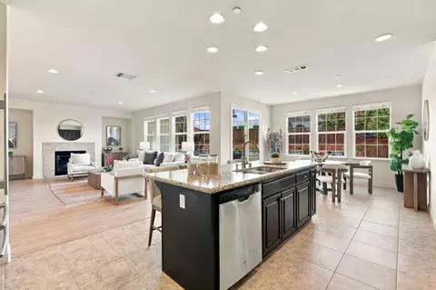 Kitchen - 2309 Encanto Way, Dublin, CA 94568 photo 2 of 3