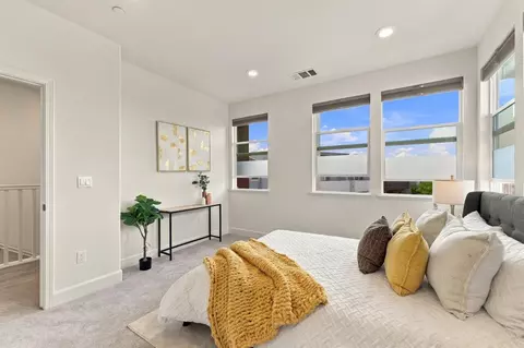 Bedroom - 553 Clover Cir, Milpitas, CA 95035 photo 2 of 4
