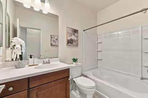 Bath - 553 Clover Cir, Milpitas, CA 95035 photo 3 of 5