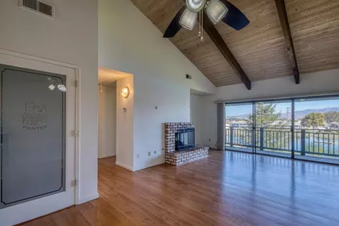 Living - 182 Kern St 43, Salinas, CA 93905 photo 5 of 8