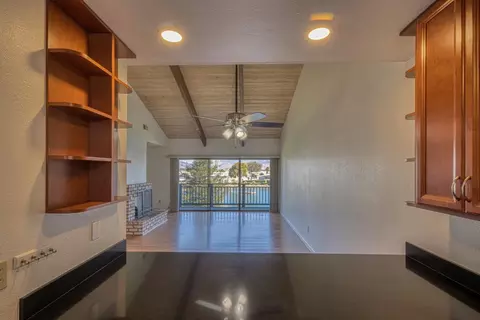 Living - 182 Kern St 43, Salinas, CA 93905 photo 6 of 8