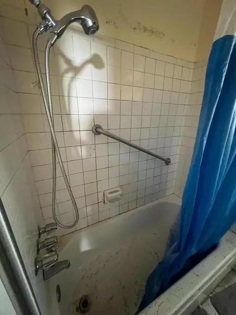 Bath - 1630 Filbert St, Oakland, CA 94607 photo 2 of 3