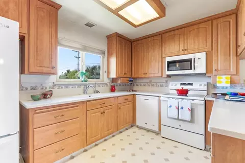 Kitchen - 1069 University Ave, Salinas, CA 93901 photo 2 of 3