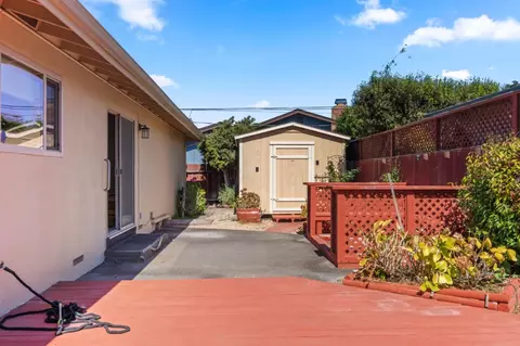 Exterior - 1069 University Ave, Salinas, CA 93901 photo 5 of 8
