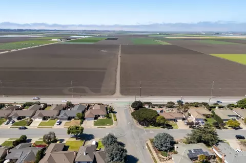 View/Area - 1069 University Ave, Salinas, CA 93901 photo 3 of 8
