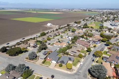 View/Area - 1069 University Ave, Salinas, CA 93901 photo 2 of 8