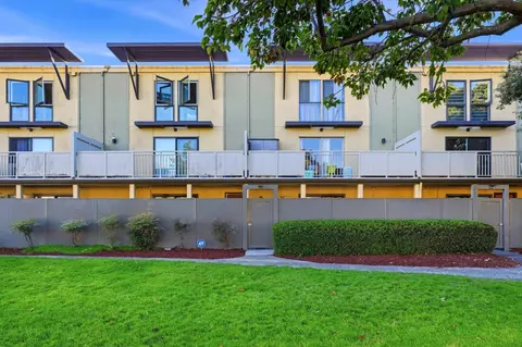 5101 Admiralty Ln, Foster City, CA 94404